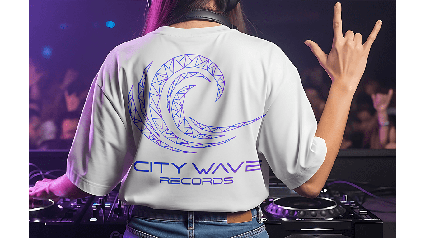 DJ wearing Records t-shirt